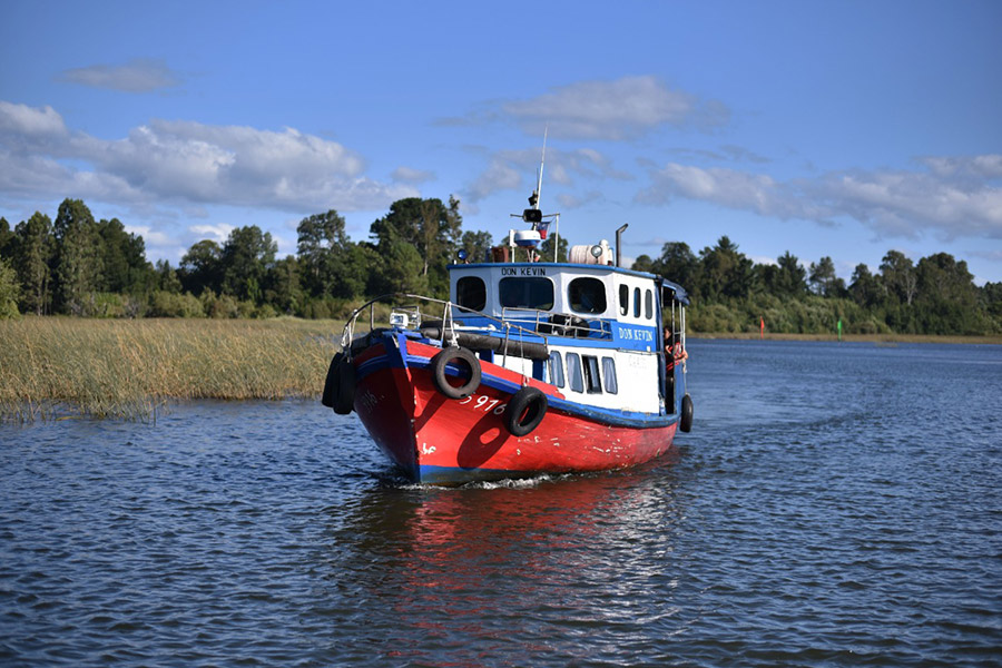 Transporte fluvial Humedal Carlos Andwanter